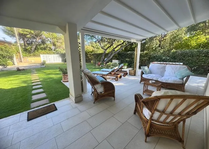 Villa Maya With Garden 1000m To 300m From The Sea In Pula *