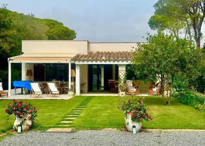 Maya With Garden 1000m To 300m From The Sea In Pula Villa