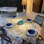 Βίλα Maya With Garden 1000m To 300m From The Sea In Pula