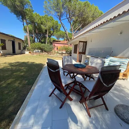 Villa Maya With Garden 1000m To 300m From The Sea In Pula *
