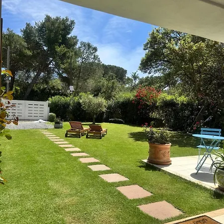 Maya With Garden 1000m To 300m From The Sea In Pula *