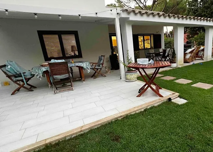 Villa Maya With Garden 1000m To 300m From The Sea In Pula